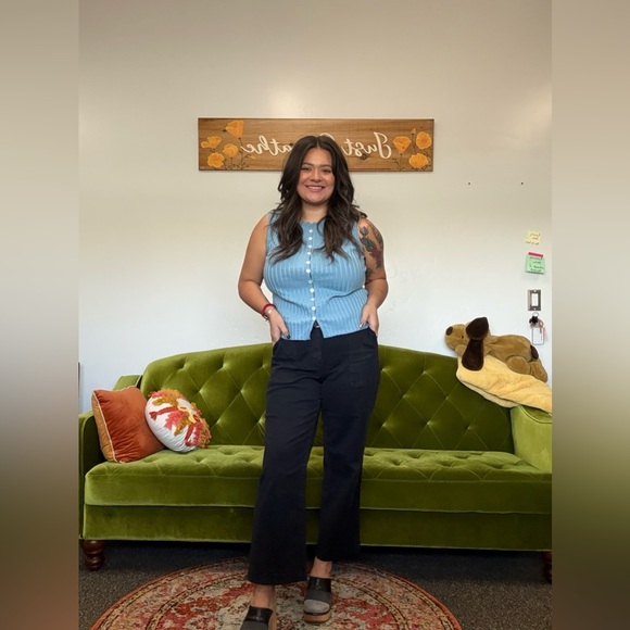 Meet your Posher, Mercedes/Mercy✨ - Picture 3 of 4